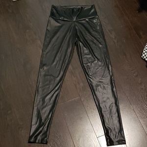 High waist black leggings